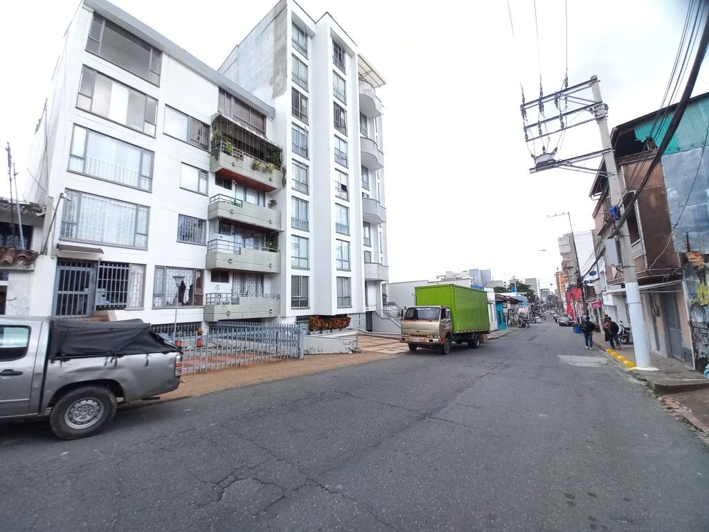 Apartamento en arriendo Tolima Ibagué La Pola 81 m2 Habitaciones 3 Baños 3 Garajes 1 Precio $1400000