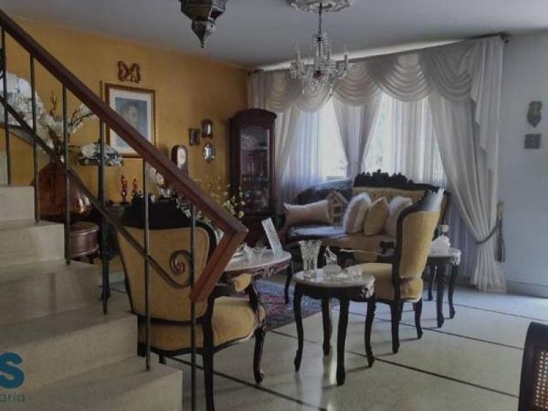 Casa en venta Antioquia Medellín Simon Bolivar 336 m2 Habitaciones 4 Baños 3 Garajes 3 Precio $1000000000