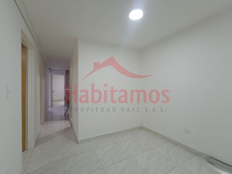 Apartamento en arriendo Antioquia Medellín Villa Hermosa 50 m2 Habitaciones 3 Baños 1 Garajes 0 Precio $1650000