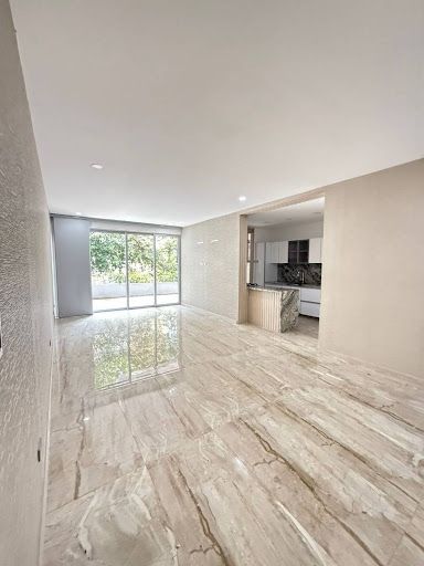 Apartamento en arriendo Valle Del Cauca Cali Parcelacion Cerros La Buitrera 230 m2 Habitaciones 3 Baños 3 Garajes 4 Precio $5500000