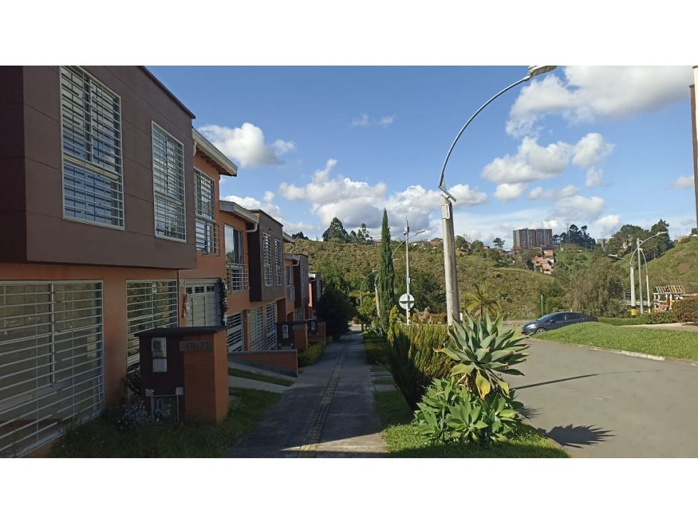 Casa en arriendo Antioquia Rionegro Belchite 130 m2 Habitaciones 3 Baños 3 Garajes 1 Precio $3400000