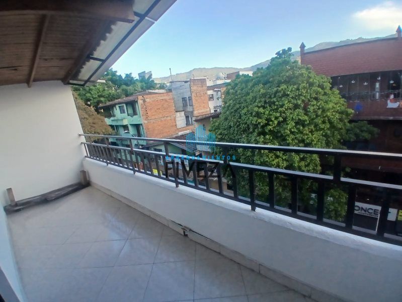 Apartamento en arriendo o venta Antioquia Itagüí Las Mercedes 90 m2 Habitaciones 3 Baños 1 Garajes 0 Precio venta $300000000 Precio arriendo $1840000