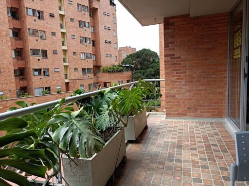 Apartaestudio en arriendo Antioquia Medellín La Linde 67 m2 Habitaciones 1 Baños 2 Garajes 2 Precio $5000000