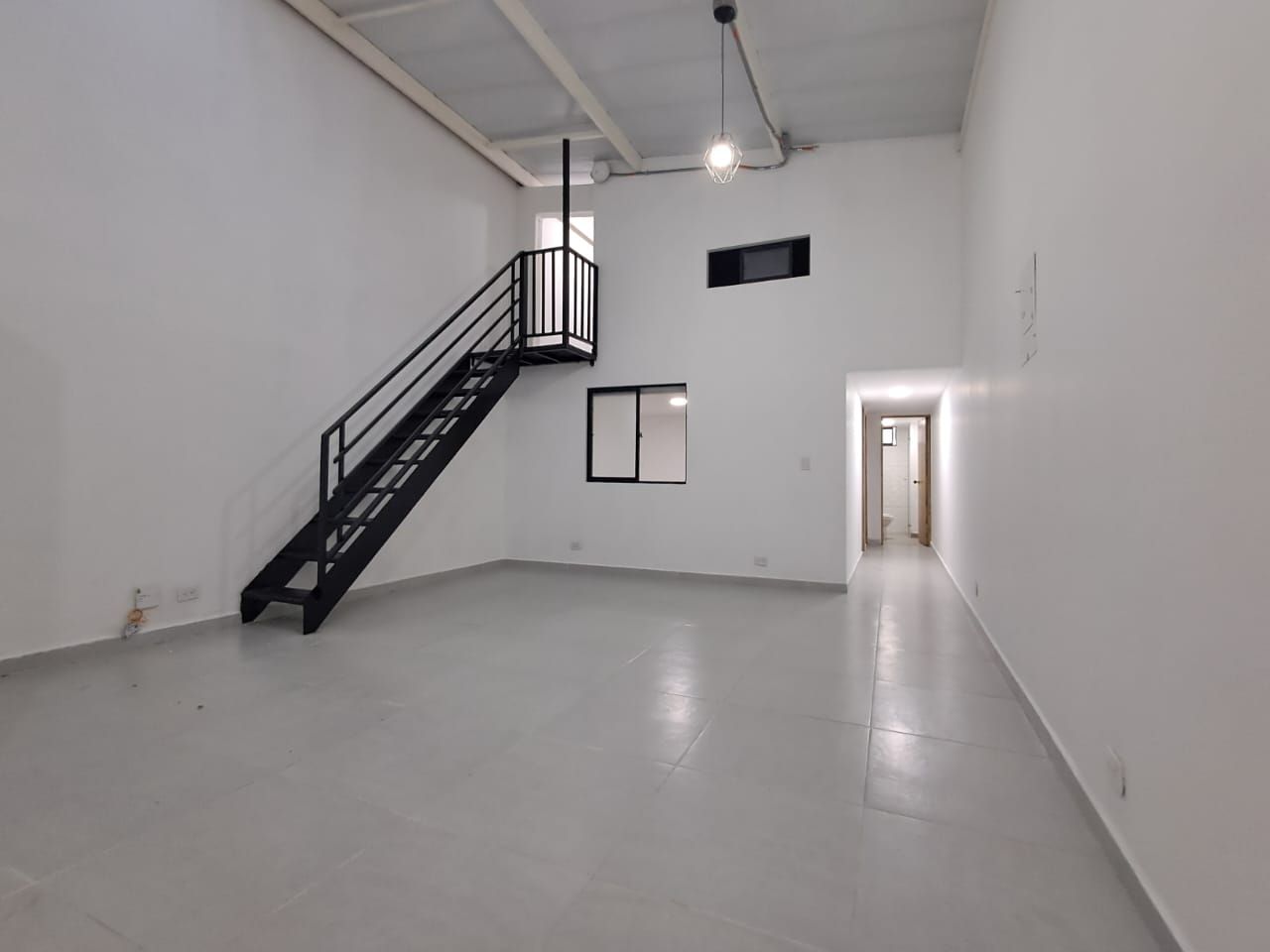 Apartamento en arriendo Antioquia Medellín Boston 62 m2 Habitaciones 4 Baños 2 Garajes 0 Precio $2000000