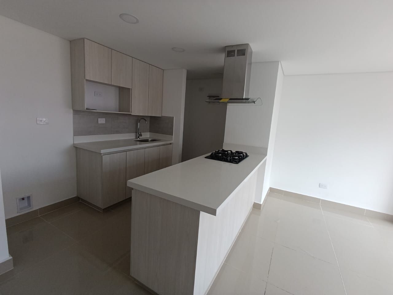 Apartamento en arriendo Antioquia Itagüí Ditaires 80 m2 Habitaciones 3 Baños 2 Garajes 1 Precio $2800000