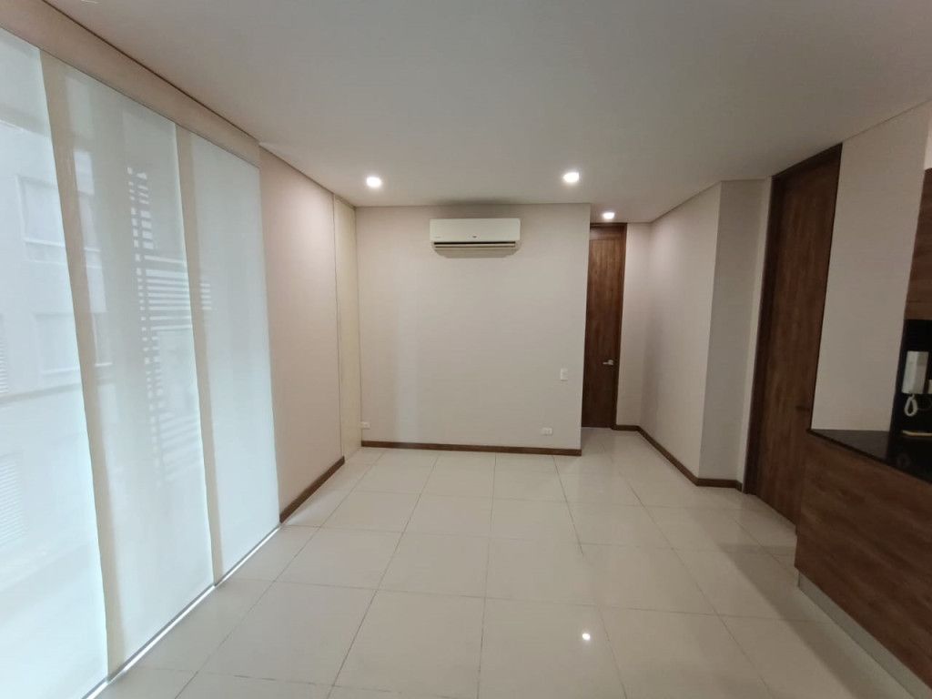 Apartamento en arriendo Atlántico Barranquilla Altamira 73 m2 Habitaciones 2 Baños 3 Garajes 1 Precio $3000000