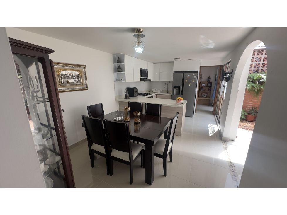 Casa en venta Antioquia La Estrella Las Brisas 120 m2 Habitaciones 4 Baños 4 Garajes 2 Precio $650000000