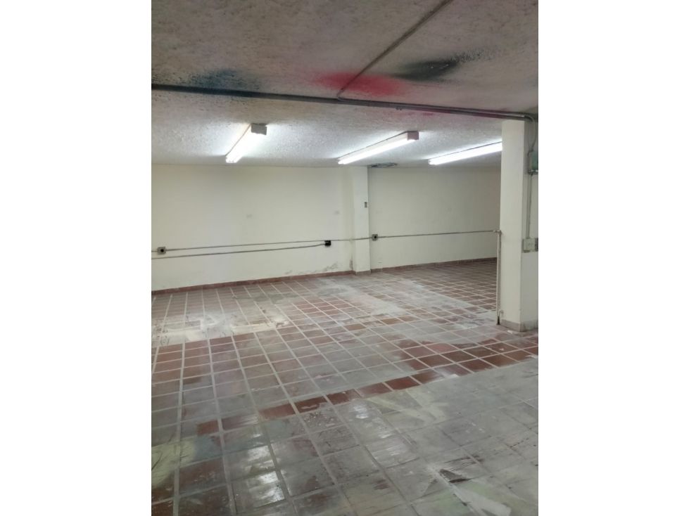 Bodega en arriendo Antioquia Envigado Playas De Doña Maria 600 m2 Habitaciones 0 Baños 3 Garajes 1 Precio $14280000