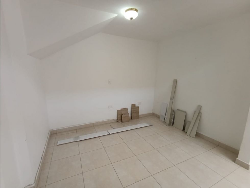 Casa en venta Antioquia Medellín Campo Alegre 220 m2 Habitaciones 5 Baños 2 Garajes 1 Precio $750000000