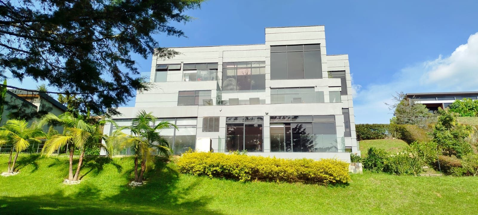 Casa en venta Antioquia Rionegro El Porvenir 660 m2 Habitaciones 4 Baños 7 Garajes 2 Precio $5000000000