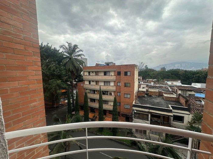 Apartamento en venta Antioquia Medellín Miravalle 70 m2 Habitaciones 3 Baños 2 Garajes 1 Precio $480000000