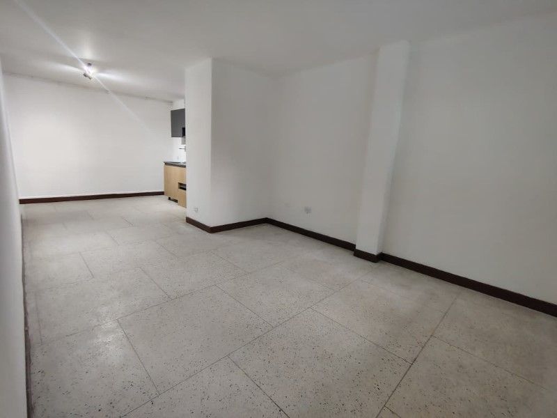 Apartamento en arriendo Antioquia Medellín Bombona No1 78 m2 Habitaciones 3 Baños 3 Garajes 0 Precio $1900000
