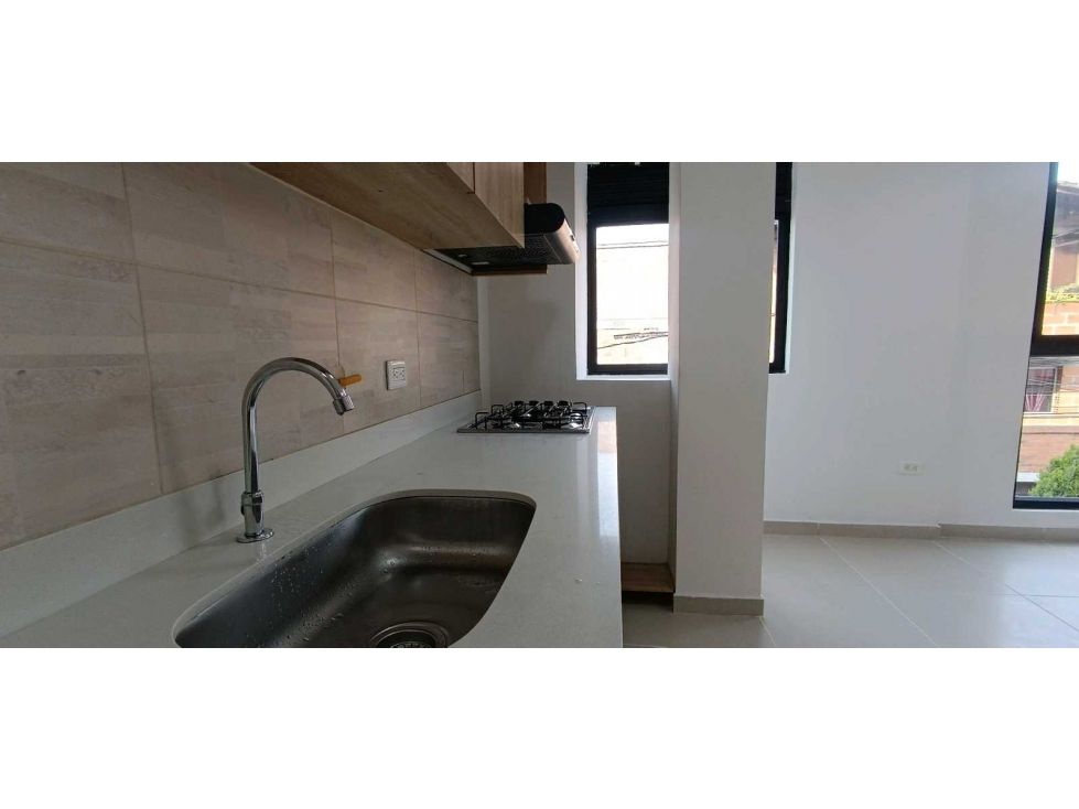 Apartaestudio en arriendo Antioquia Medellín Enciso 42 m2 Habitaciones 1 Baños 1 Garajes 0 Precio $1275000