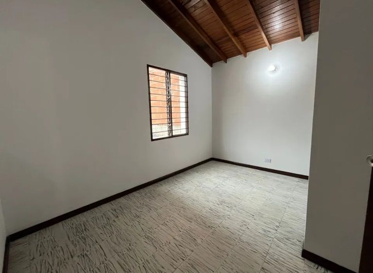 Oficina en arriendo Antioquia Envigado San Marcos 120 m2 Habitaciones 0 Baños 1 Garajes 2 Precio $4800000