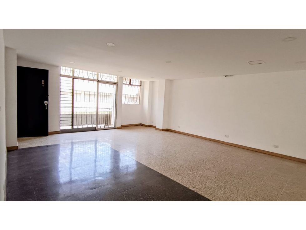 Apartamento en arriendo Antioquia Medellín El Raizal 130 m2 Habitaciones 4 Baños 4 Garajes 1 Precio $3700000