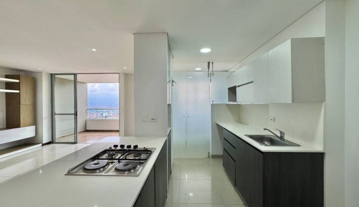 Apartamento en arriendo Antioquia Envigado El Esmeraldal 100 m2 Habitaciones 2 Baños 2 Garajes 0 Precio $4600000