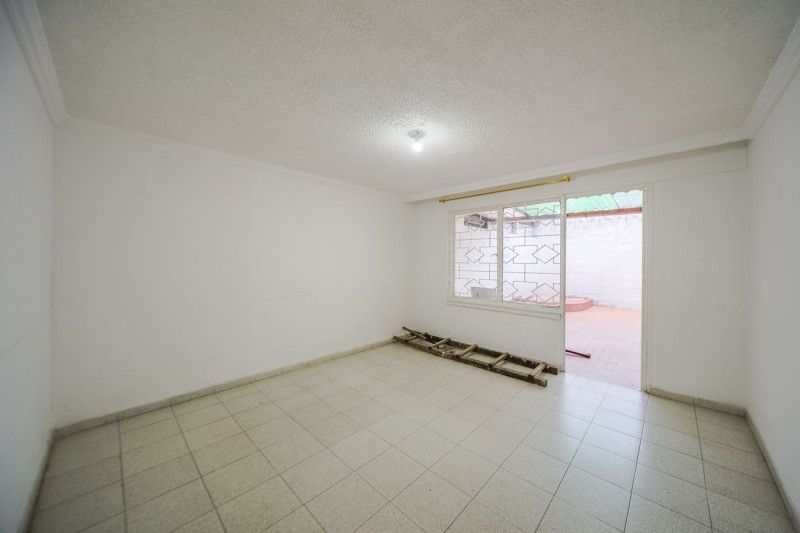 Casa en venta Cundinamarca Bogotá Ub Castilla 132 m2 Habitaciones 4 Baños 2 Garajes 1 Precio $650000000