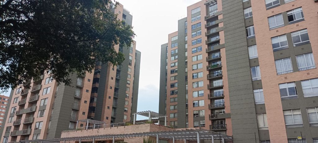 Apartamento en venta Cundinamarca Bogotá Pradera Norte 168 m2 Habitaciones 3 Baños 3 Garajes 2 Precio $1100000000