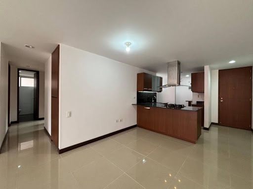 Apartamento en arriendo Antioquia Envigado Uribe Ángel 96 m2 Habitaciones 3 Baños 2 Garajes 2 Precio $4300000