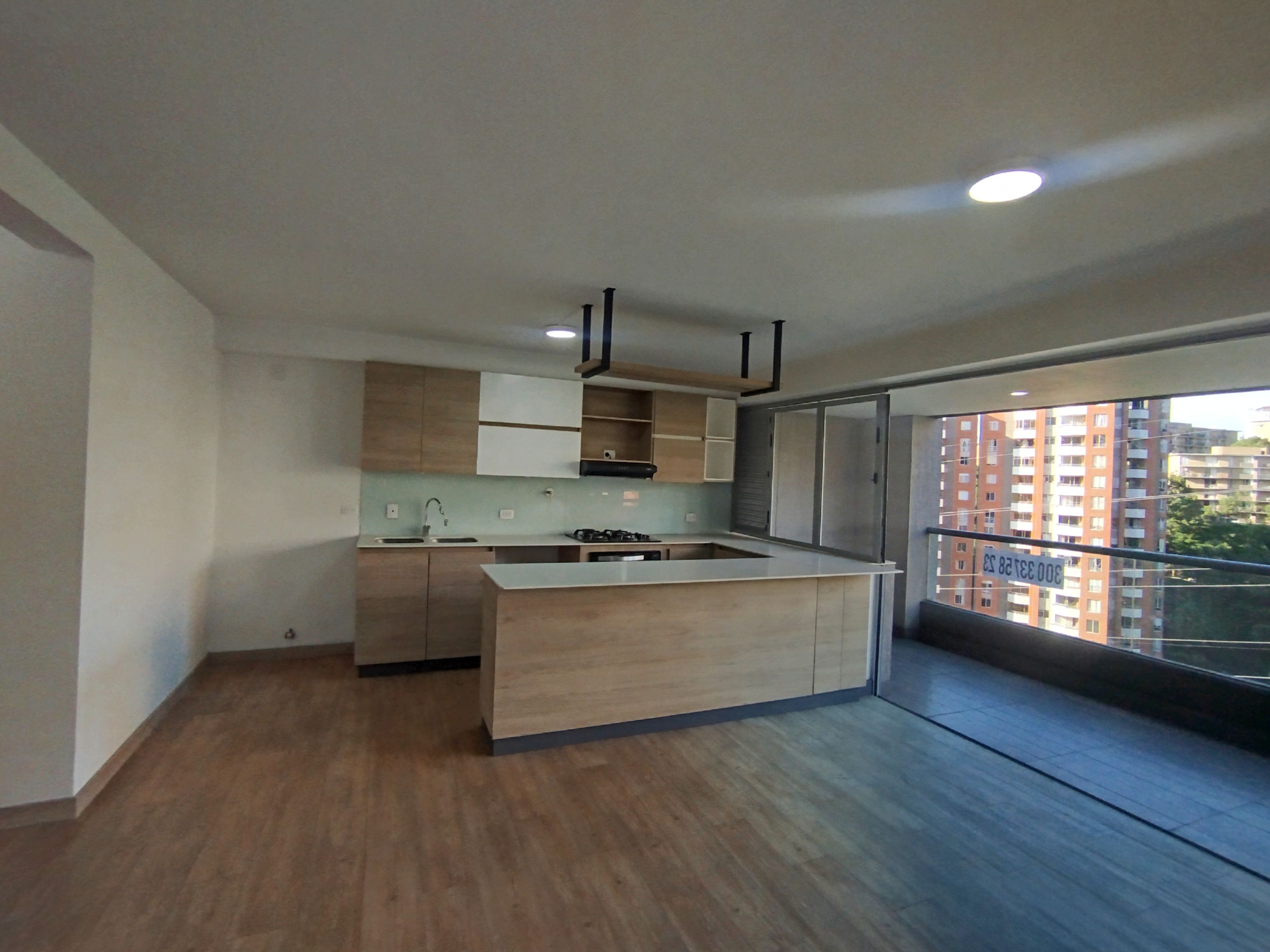 Apartamento en arriendo Antioquia Medellín Asomadera No2 94 m2 Habitaciones 2 Baños 1 Garajes 2 Precio $5000000