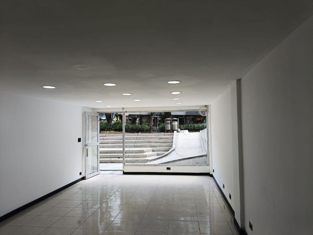 Local en arriendo Cundinamarca Bogotá Chico Norte Et Ii 35 m2 Habitaciones 0 Baños 1 Garajes 0 Precio $3290000