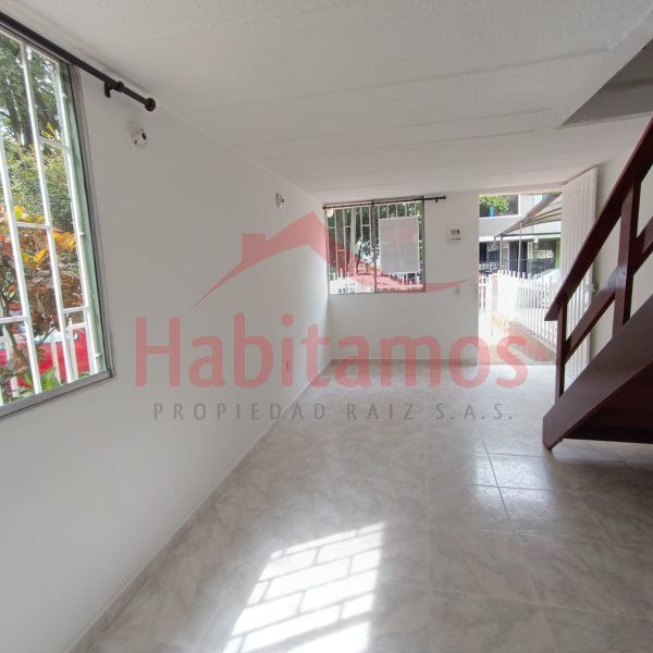 Casa en arriendo Antioquia Medellín Santa Fe 120 m2 Habitaciones 5 Baños 2 Garajes 1 Precio $3000000