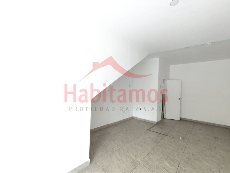 Local en arriendo o venta Antioquia Medellín Florida Nueva 24 m2 Habitaciones 0 Baños 1 Garajes 0 Precio venta $220000000 Precio arriendo $1300000