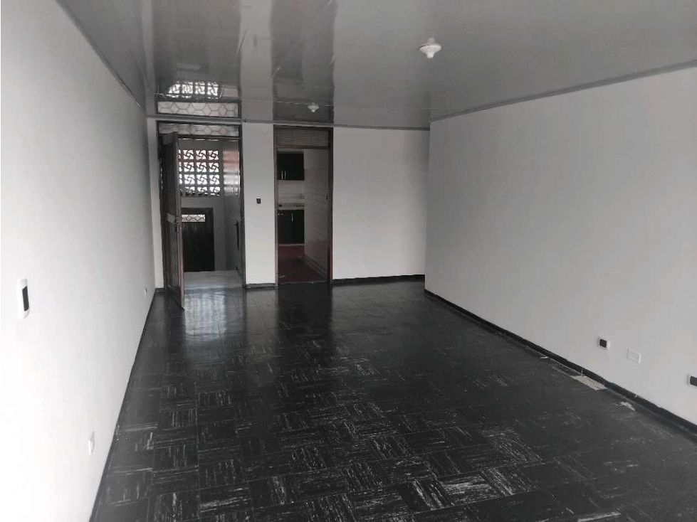 Apartamento en arriendo Caldas Manizales Chipre 90 m2 Habitaciones 4 Baños 2 Garajes 0 Precio $1400000