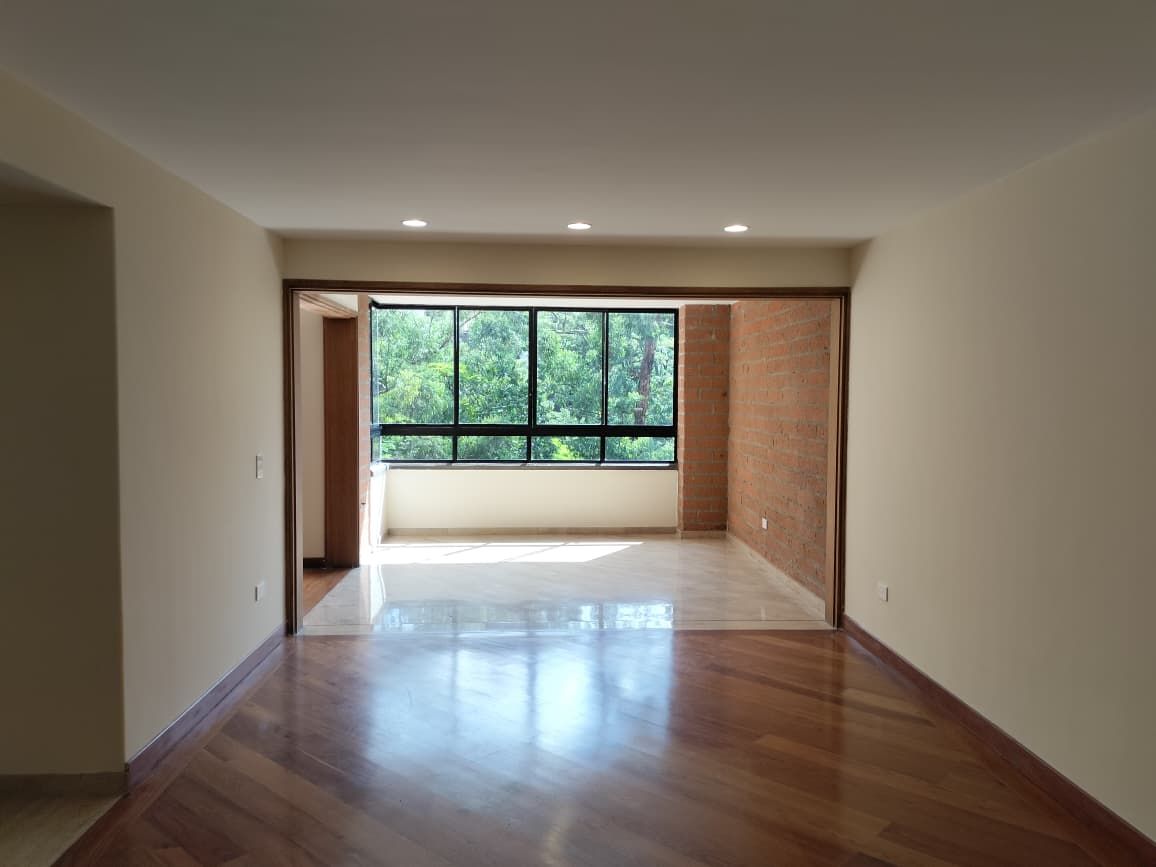 Apartamento en arriendo Antioquia Medellín La Florida 175 m2 Habitaciones 3 Baños 3 Garajes 1 Precio $7950000