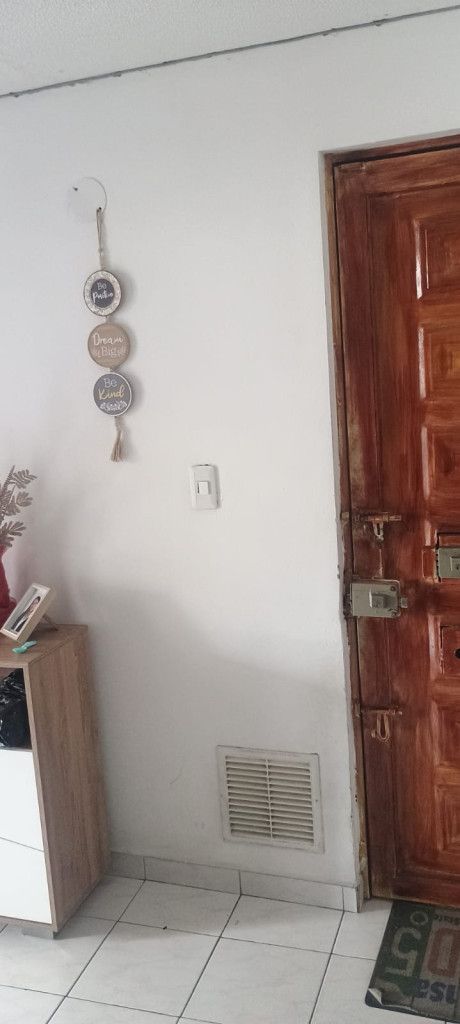 Apartamento en venta Cundinamarca Bogotá Remanso 50 m2 Habitaciones 2 Baños 1 Garajes 1 Precio $415000000