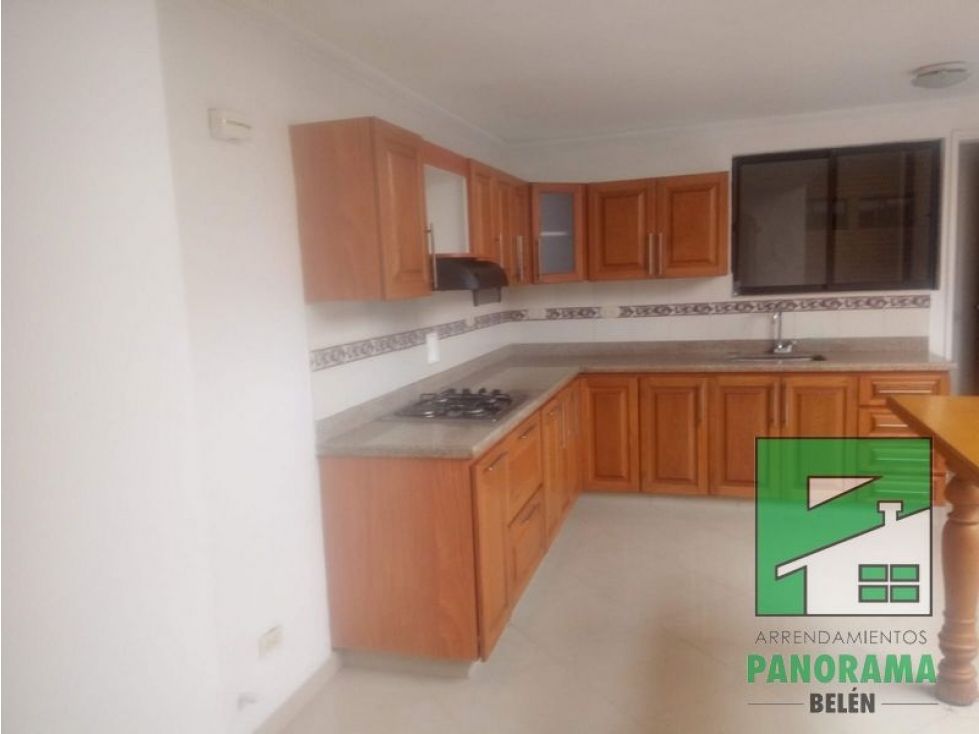 Casa en arriendo Antioquia Medellín Rosales 116 m2 Habitaciones 4 Baños 3 Garajes 1 Precio $4276000