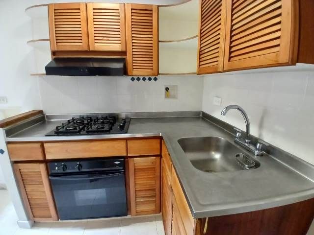 Apartamento en arriendo Antioquia Medellín Villanueva 60 m2 Habitaciones 2 Baños 2 Garajes 2 Precio $3500000