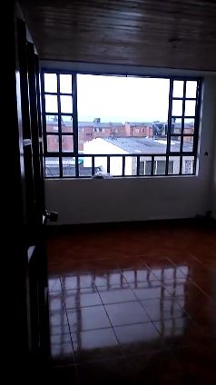 Edificio en venta Cundinamarca Bogotá Remanso 230 m2 Habitaciones 8 Baños 4 Garajes 1 Precio $1640000000