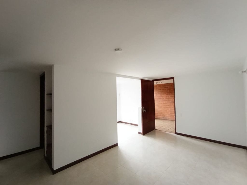 Apartamento en arriendo Valle Del Cauca Cali Prados Del Limonar 72 m2 Habitaciones 3 Baños 2 Garajes 1 Precio $2100000