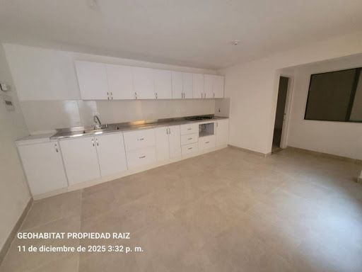 Casa en arriendo Antioquia Medellín Rosales 130 m2 Habitaciones 4 Baños 2 Garajes 0 Precio $3500000