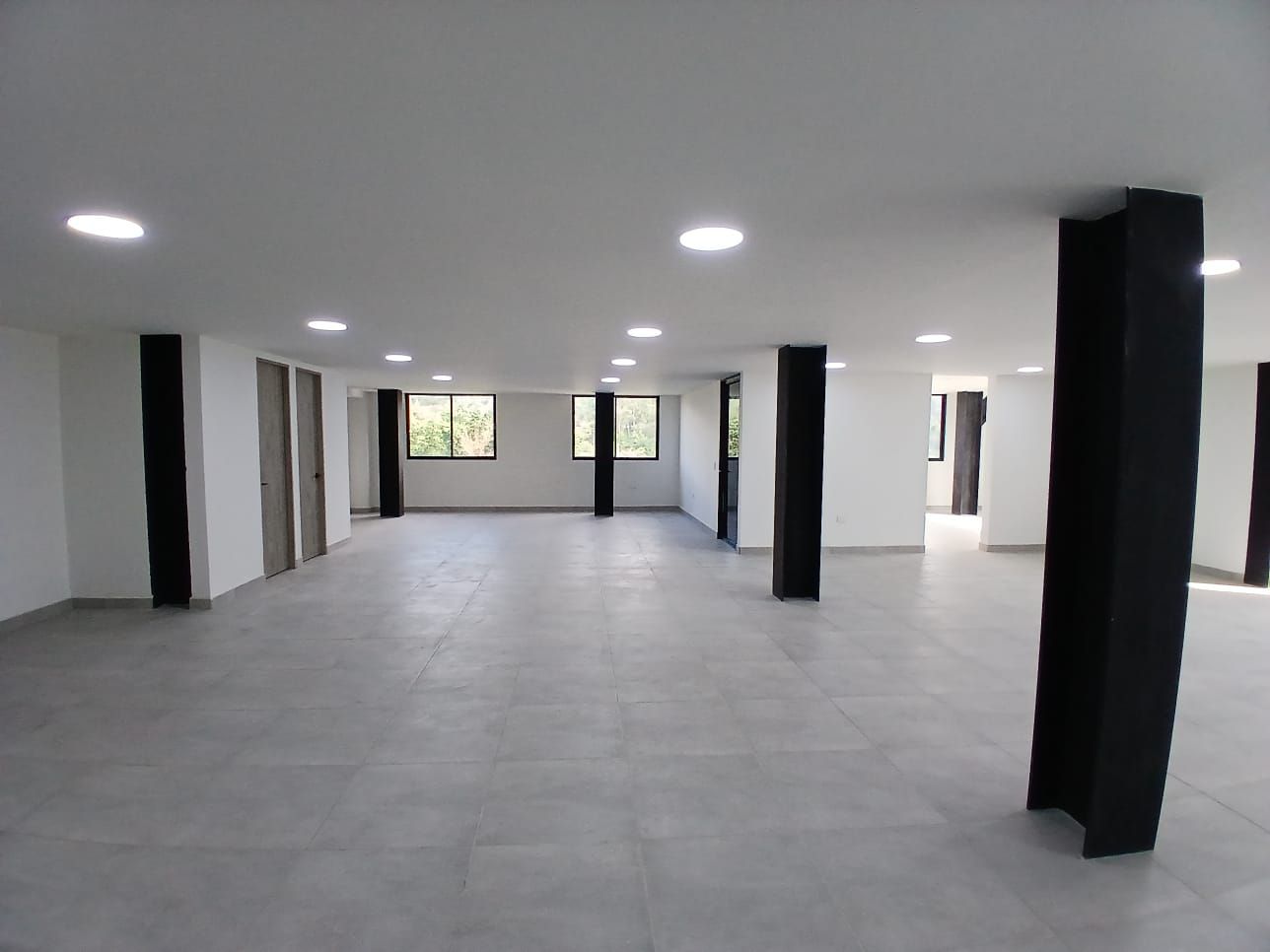 Bodega en arriendo Antioquia Medellín Tenche 200 m2 Habitaciones 0 Baños 2 Garajes 0 Precio $12500000