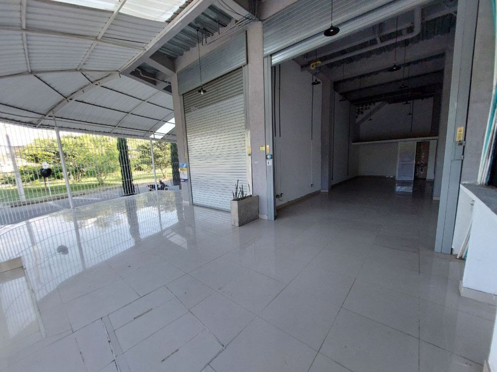 Local en arriendo Valle Del Cauca Cali Cali 30 m2 Habitaciones 0 Baños 1 Garajes 0 Precio $2000000