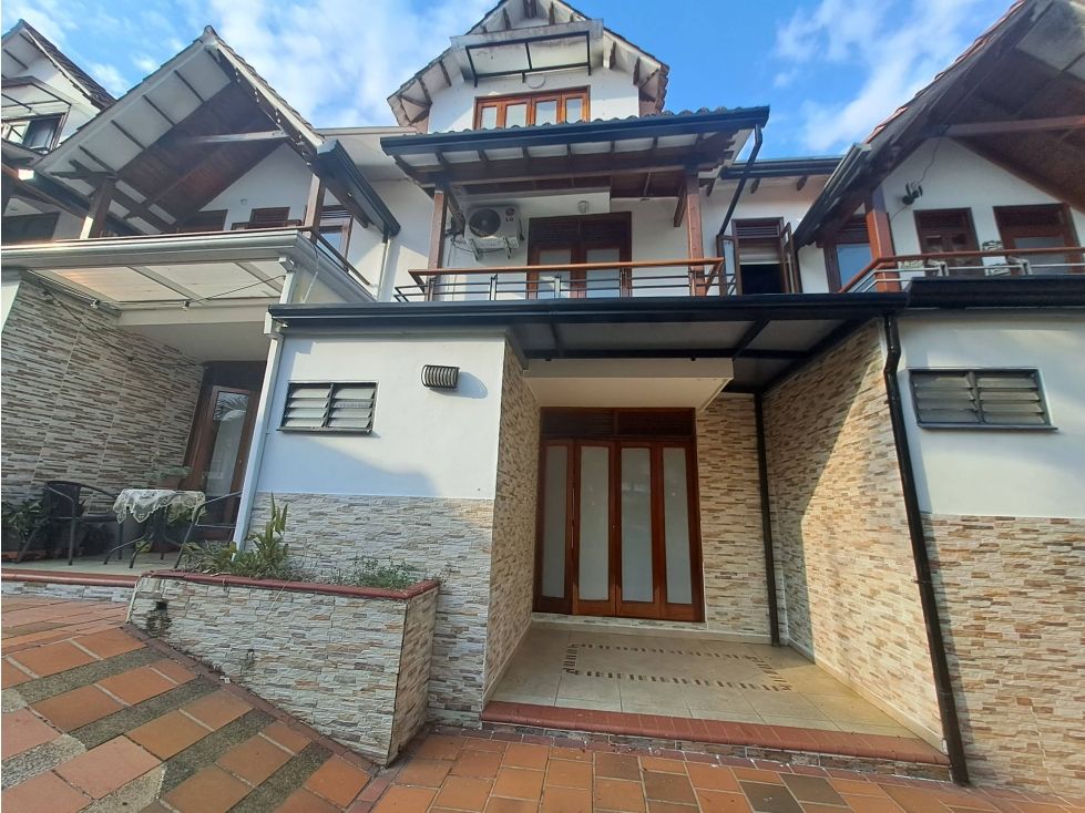 Casa en venta Meta Villavicencio Cr Los Guaduales 150 m2 Habitaciones 3 Baños 4 Garajes 2 Precio $600000000