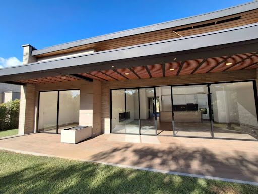 Casa Campestre en arriendo Antioquia Rionegro El Porvenir 240 m2 Habitaciones 3 Baños 3 Garajes 2 Precio $12000000