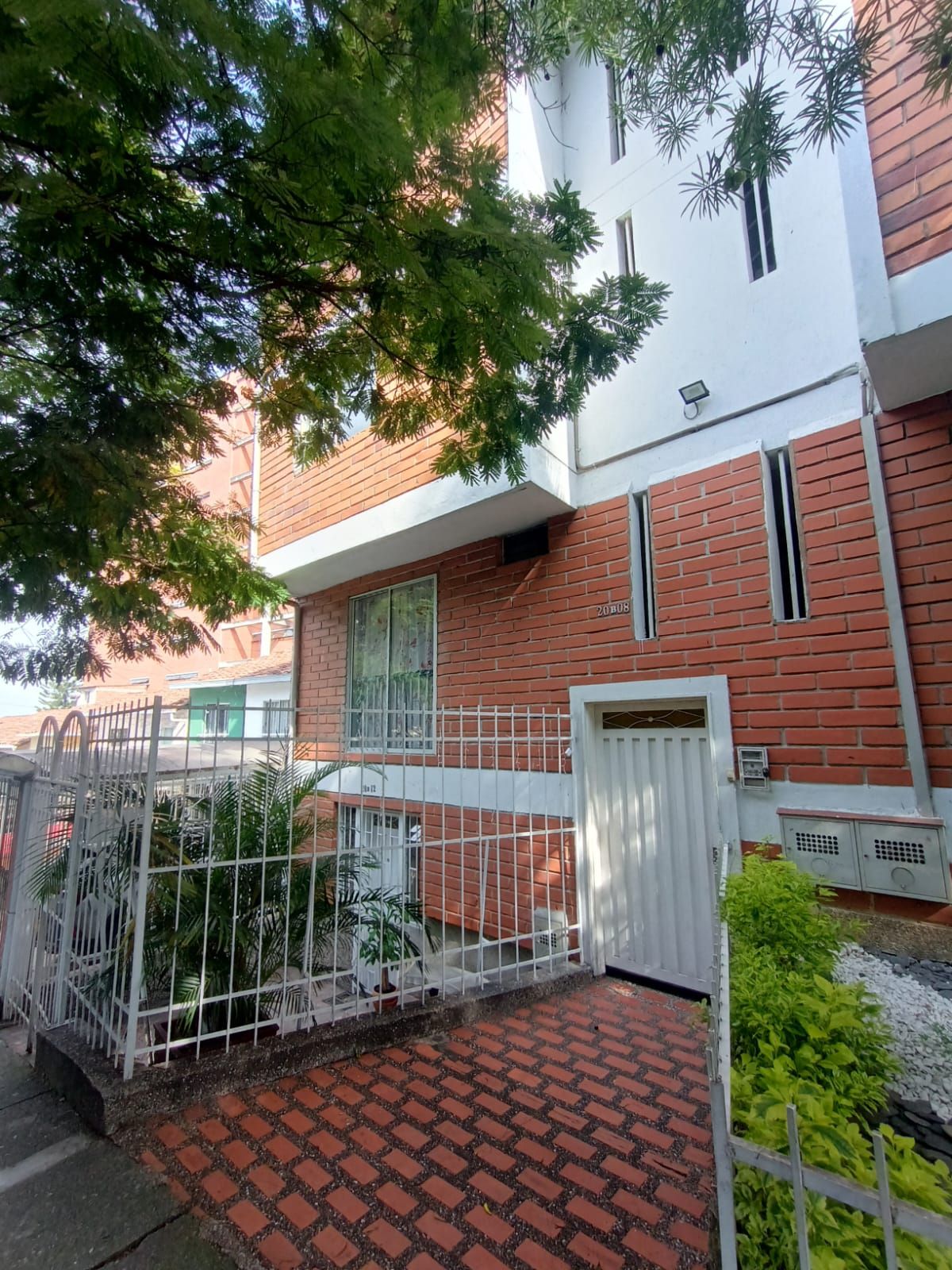 Apartamento en arriendo Antioquia Medellín Miraflores 48 m2 Habitaciones 2 Baños 2 Garajes 1 Precio $2300000