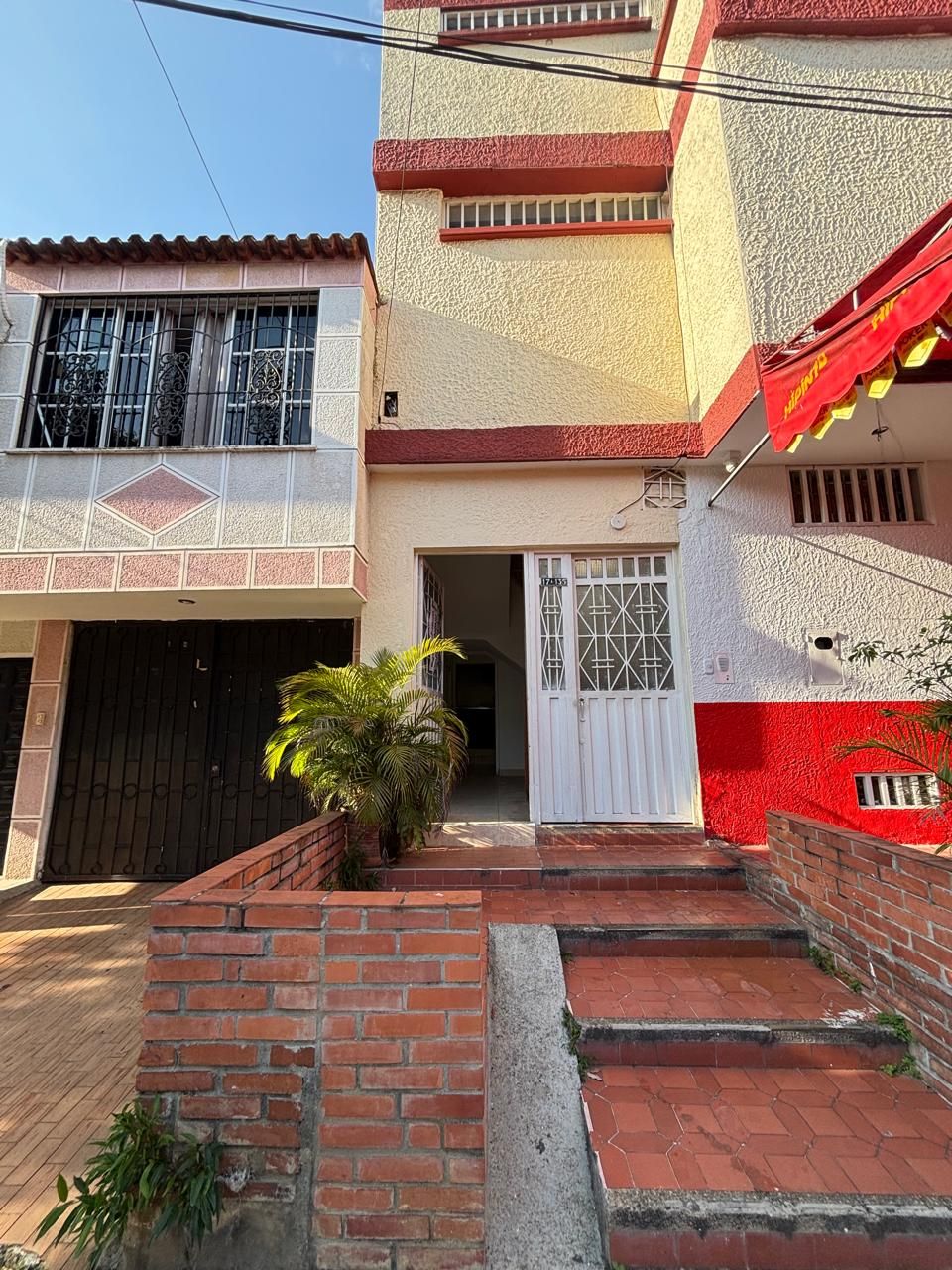 Apartaestudio en arriendo Santander Bucaramanga La Ceiba 33 m2 Habitaciones 1 Baños 1 Garajes 0 Precio $800000