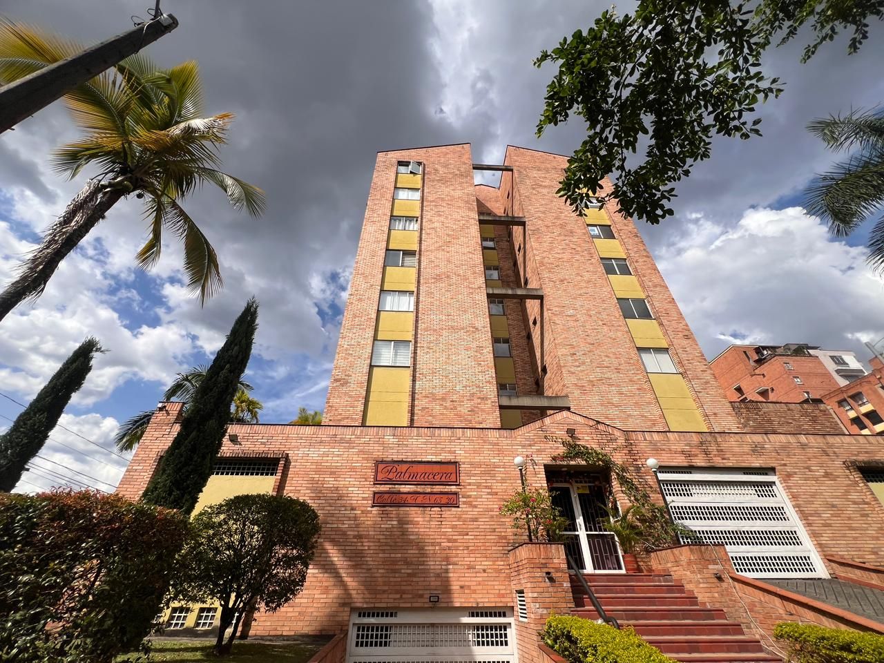 Apartaestudio en arriendo Antioquia Medellín Los Conquistadores 50 m2 Habitaciones 1 Baños 2 Garajes 1 Precio $2600000