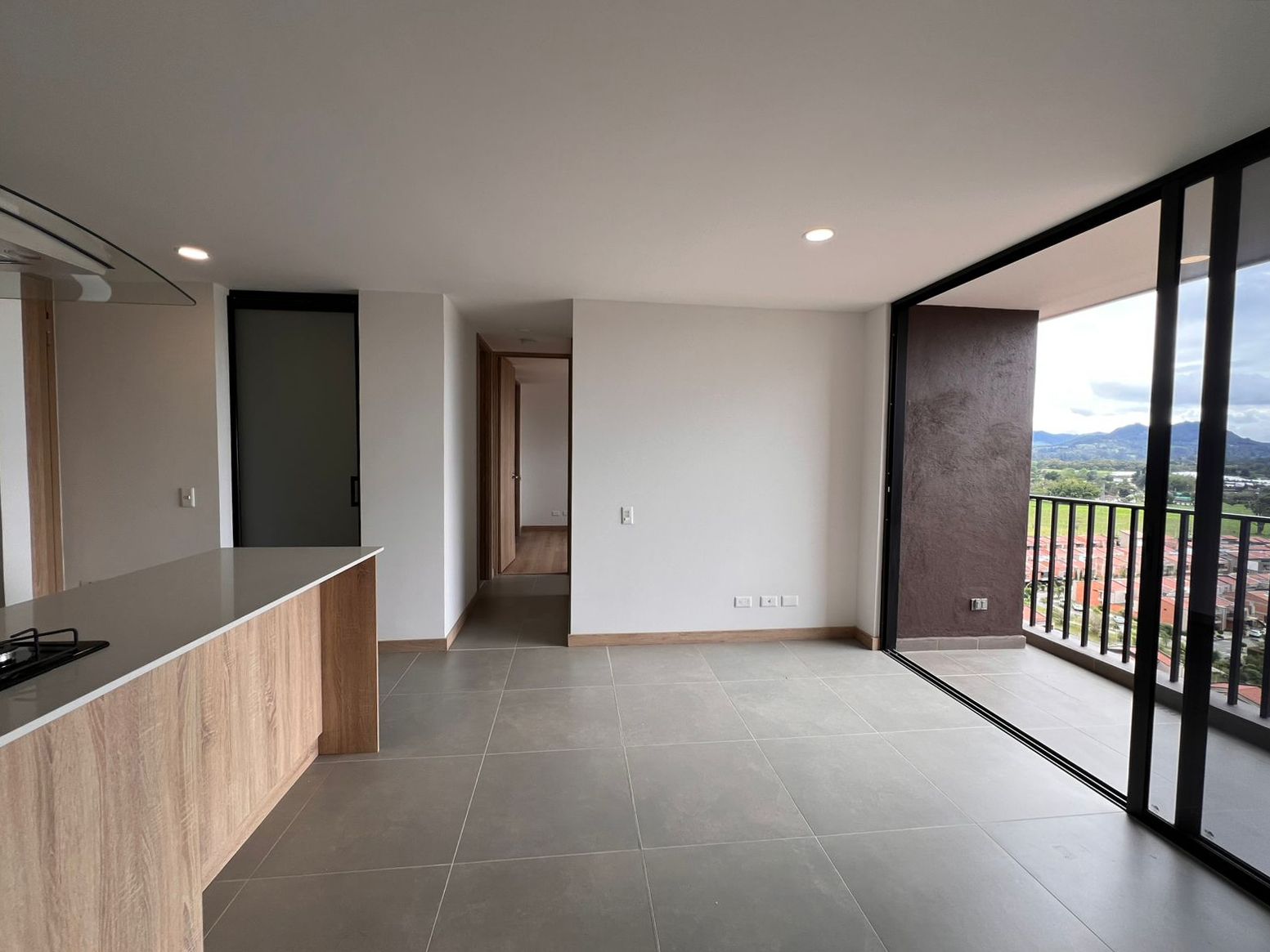 Apartamento en arriendo Antioquia Rionegro Cuatro Esquinas 80 m2 Habitaciones 3 Baños 3 Garajes 1 Precio $3000000