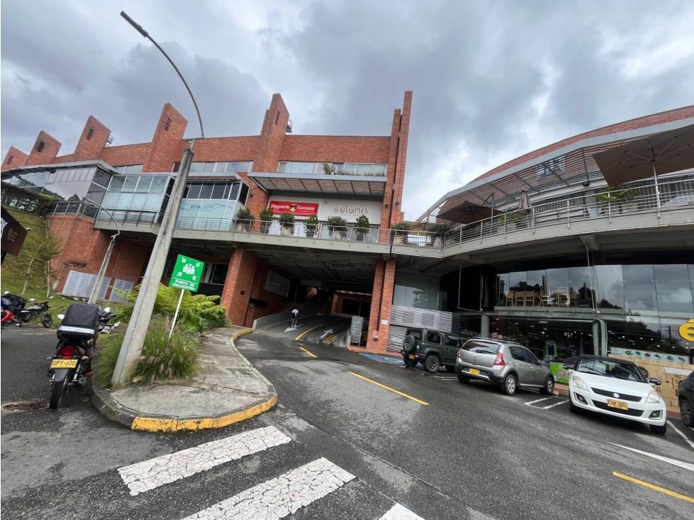 Local en arriendo o venta Antioquia Envigado Envigado 154 m2 Habitaciones 0 Baños 1 Garajes 2 Precio venta $1500000000 Precio arriendo $19700000