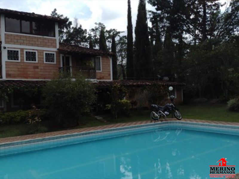 Finca en venta Antioquia Girardota Centro 370 m2 Habitaciones 6 Baños 5 Garajes 0 Precio $1400000000