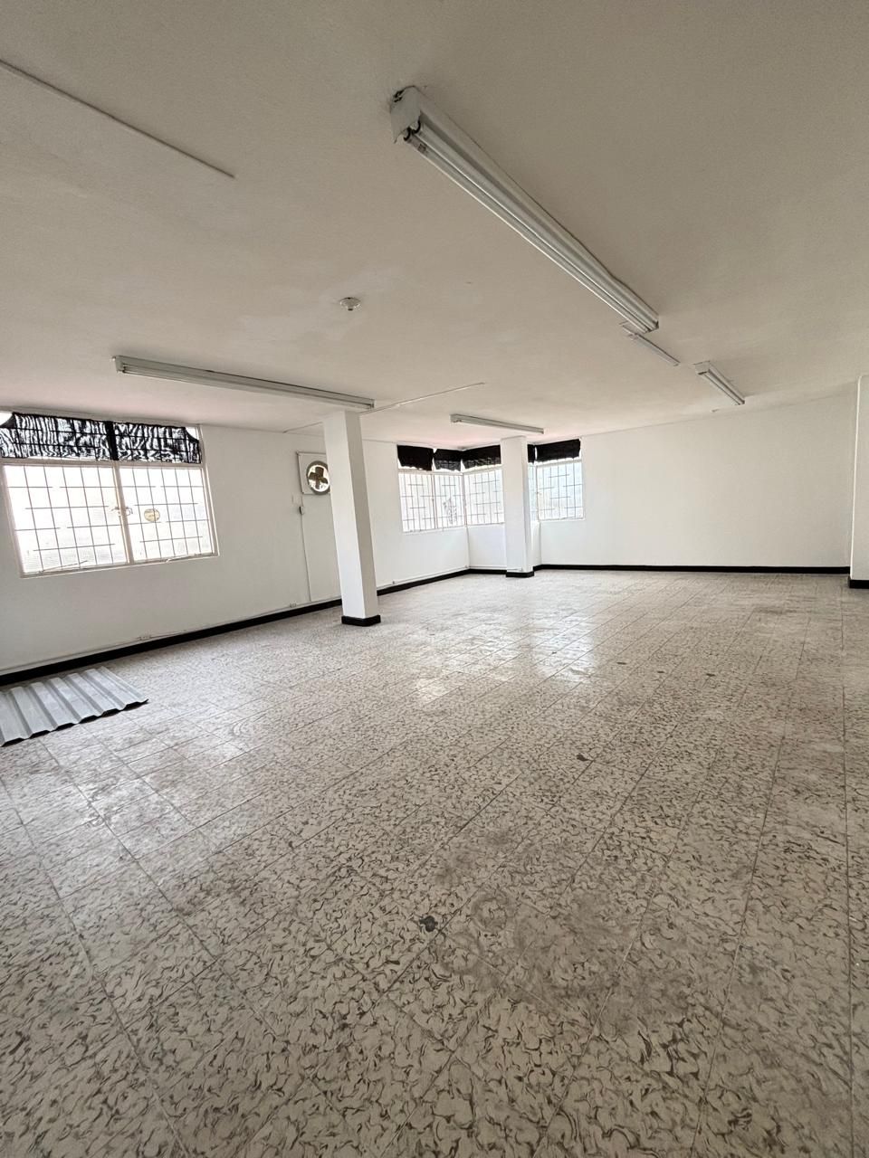 Bodega en arriendo Santander Bucaramanga La Ceiba 120 m2 Habitaciones 0 Baños 2 Garajes 0 Precio $3500000