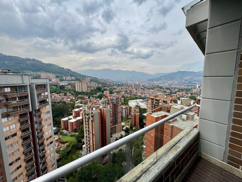 Apartamento en venta Antioquia Envigado El Chinguí 85 m2 Habitaciones 3 Baños 2 Garajes 1 Precio $635000000