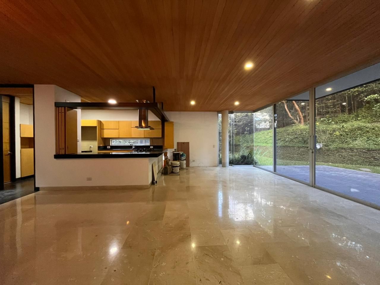 Casa en venta Antioquia Envigado Loma Del Atravesado 344 m2 Habitaciones 4 Baños 5 Garajes 4 Precio $2750000000