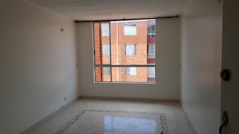 Apartamento en arriendo Cundinamarca Bogotá El Dorado 65 m2 Habitaciones 3 Baños 2 Garajes 1 Precio $1850100