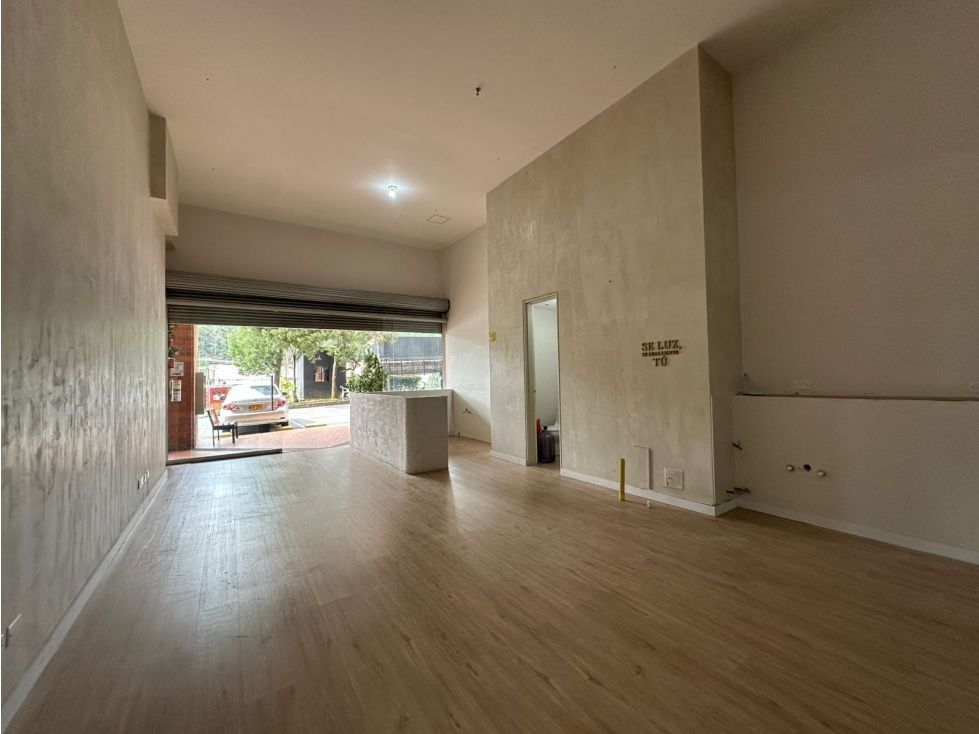 Local en arriendo Antioquia Envigado Envigado 71 m2 Habitaciones 0 Baños 1 Garajes 1 Precio $8900000